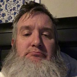 Meet your Posher, Troy